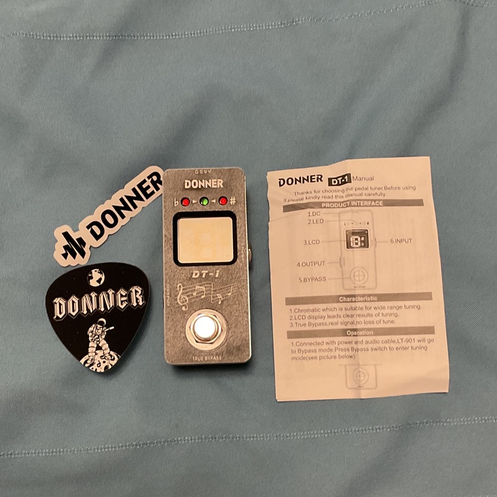 Donner DT-1 Tuner Pedal Pitch Indicator for Electric Guitar and Bass True Bypass